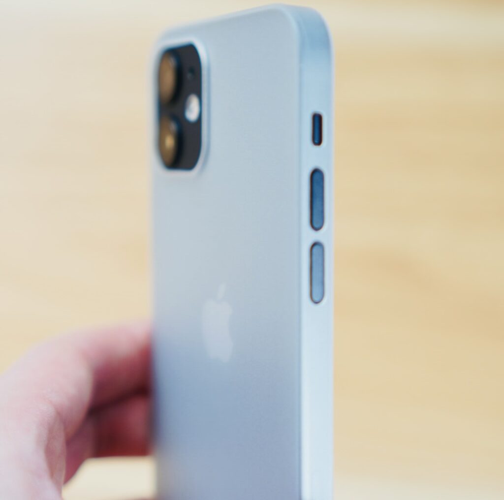 アイスホワイト × iPhone 12 mini ブラック