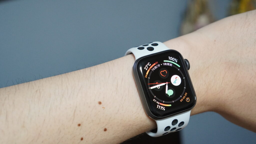 特上美品 【激レア】Apple Watch 純正 ブラックボルトNIKEスポーツ