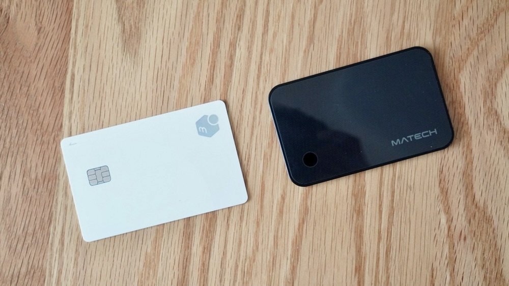 Smart Card Solarのサイズ感