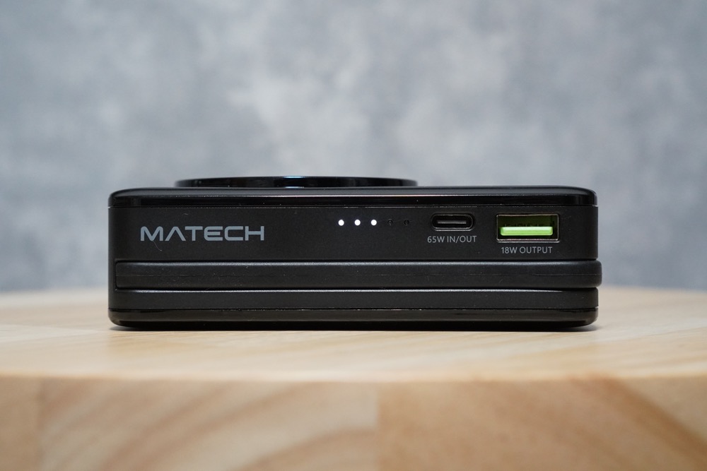 MATECH PowerGo 15000の残量表示ランプ