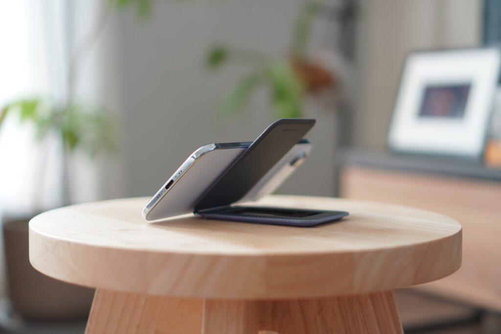 MOFT フラッシュウォレット & スタンドの横置き