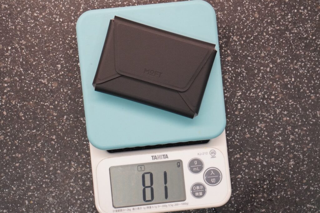 スタンドありモデルの重さ