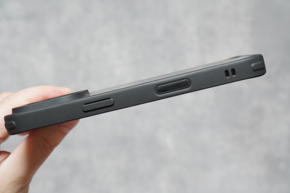 HYBRID CASEのカメラコントロール周り