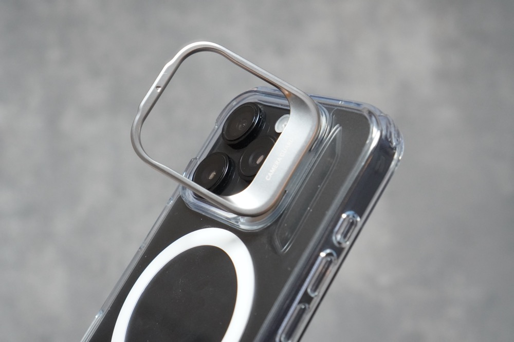 HYBRID CASE WITH STASH STANDのカメラフレームとスタンド