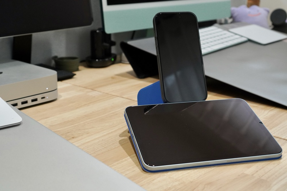 iPadとスマホ(縦置き)のデュアルスクリーンモード