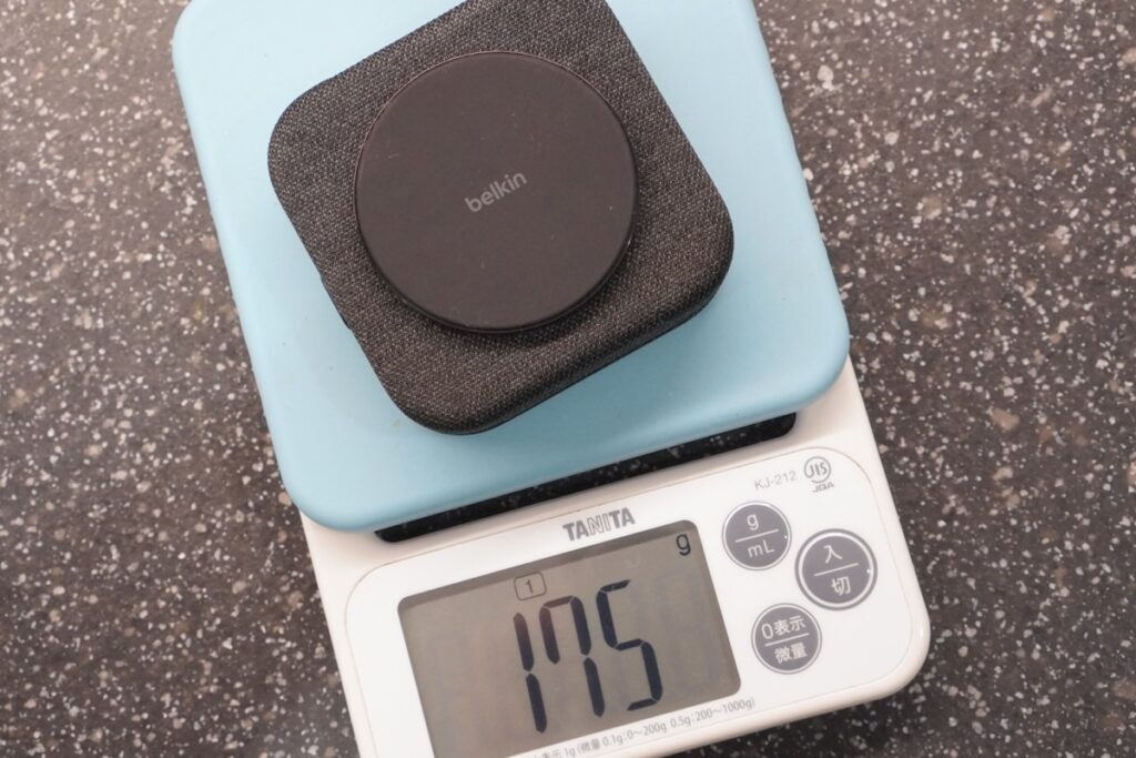 Belkin BoostCharge Pro Qi2 2-in-1トラベルパッドの重さ