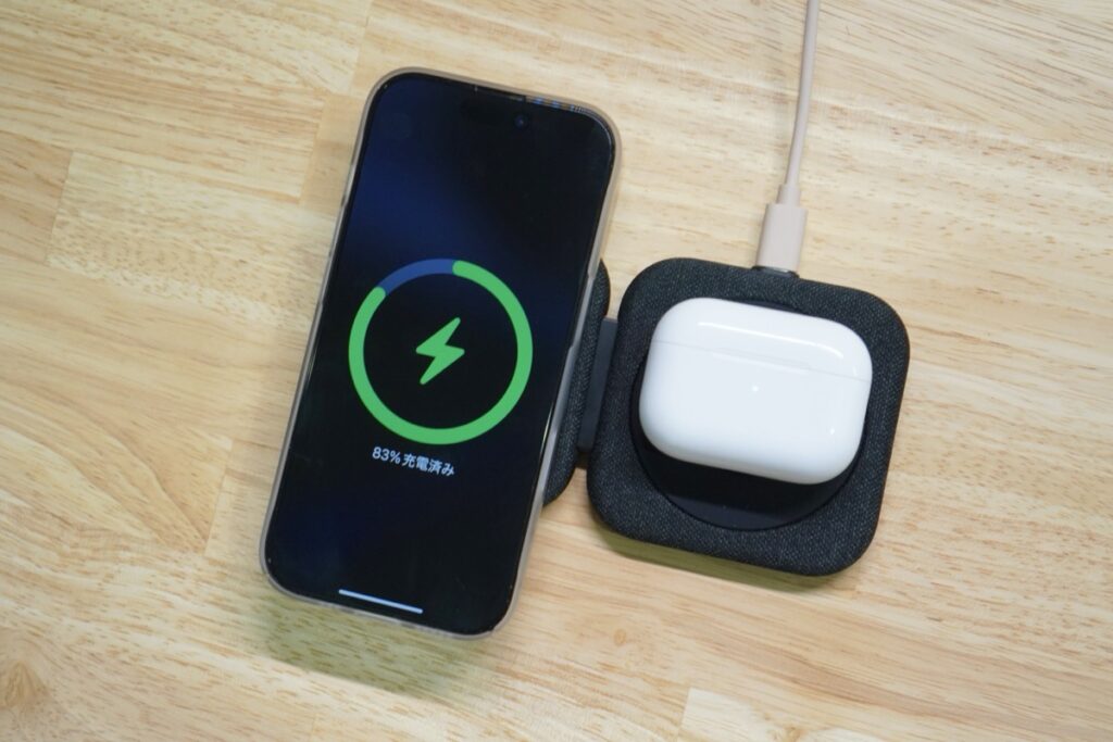 BoostCharge Pro Qi2 2-in-1 トラベルパッドでiPhoneとAirPods Proを同時に充電