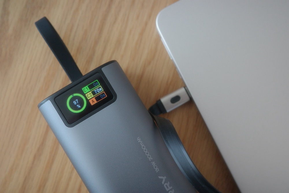 RORRY H4は、MacBook Airを70Wで高速充電できる