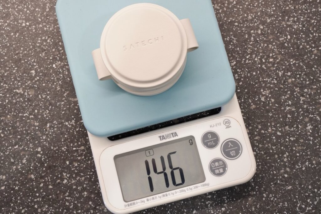 Satechi OntheGO 3-in-1ワイヤレス充電器の重さは、146g