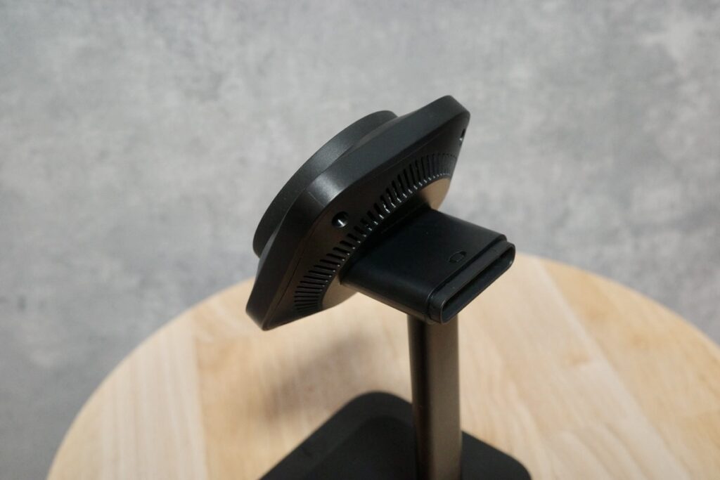 Apple Watch充電器は取り外しが可能