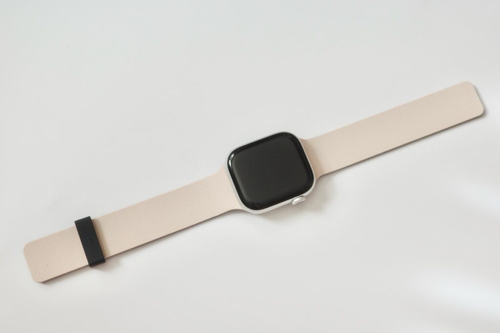 MOFT Apple Watchシリコンバンド（サンドベージュ）