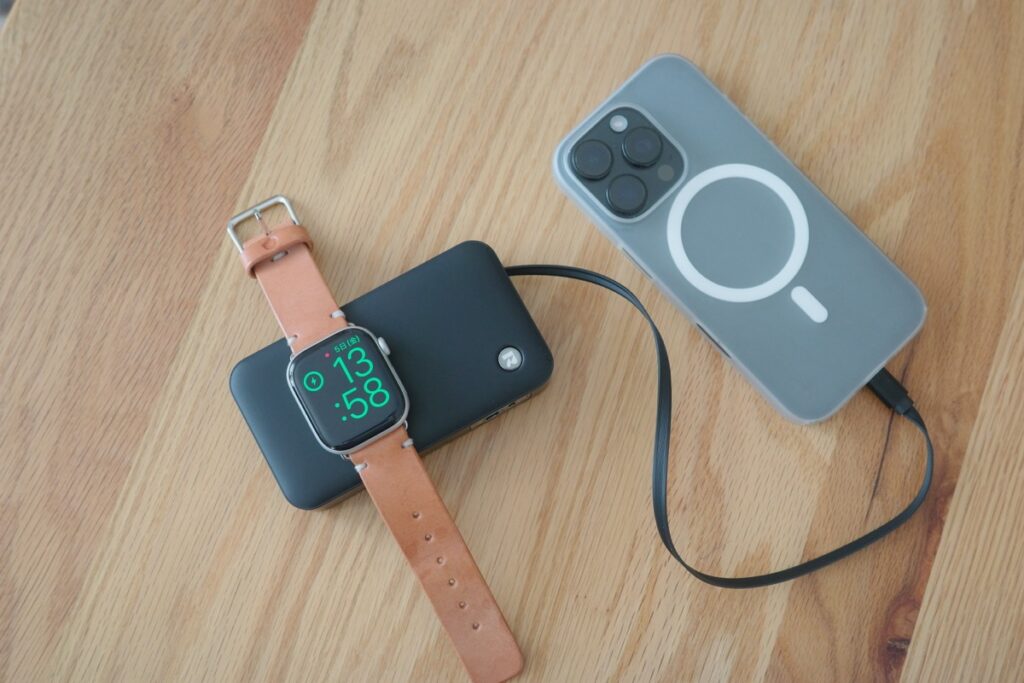 RORRY モバイルバッテリー H1でApple WatchとiPhoneを同時に充電
