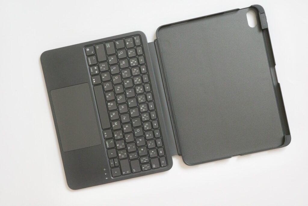 ESR iPad Air 11インチ（M2/M3）Flexタブレットケースの内側面