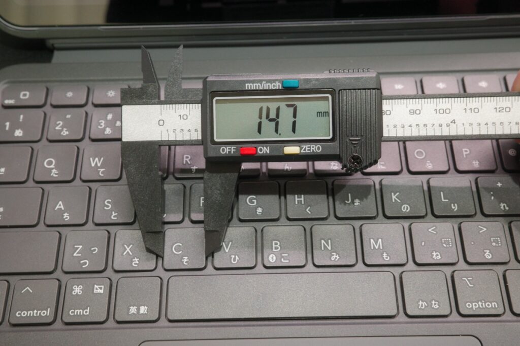 ESR iPad Air 11インチ（M2/M3）Flexキーボードケースのキーサイズ