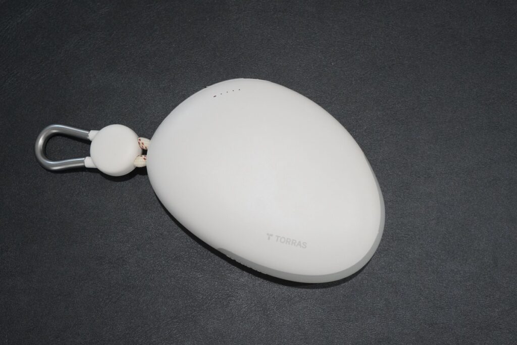 FlexLine Pebble モバイルバッテリーの本体