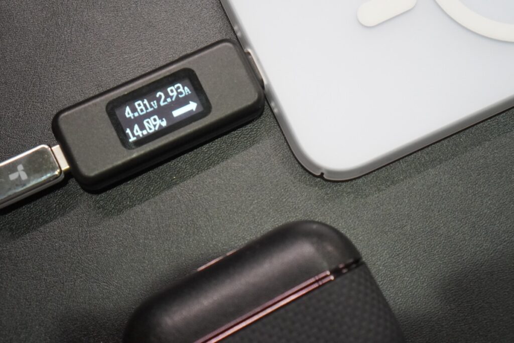 iPhoneとAirPods Proを同時に充電したときのiPhoneへの出力