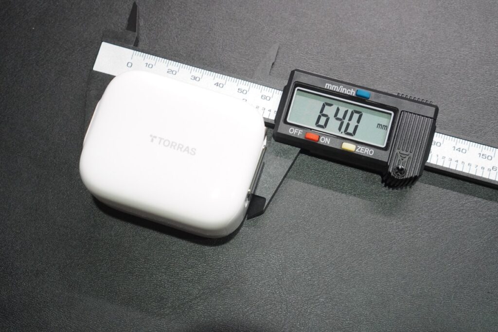 FlexLine 40W type-C 2ポート急速充電器の横幅