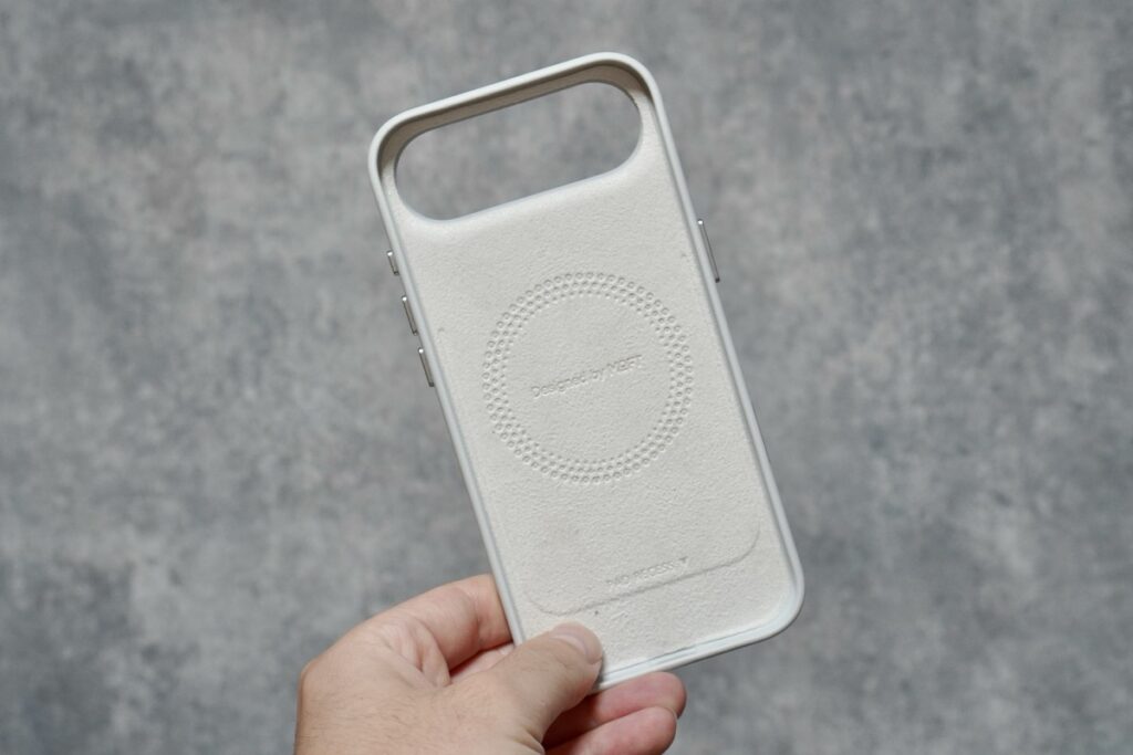 MOFT MOVASレザーケース（iPhone Air）の内側