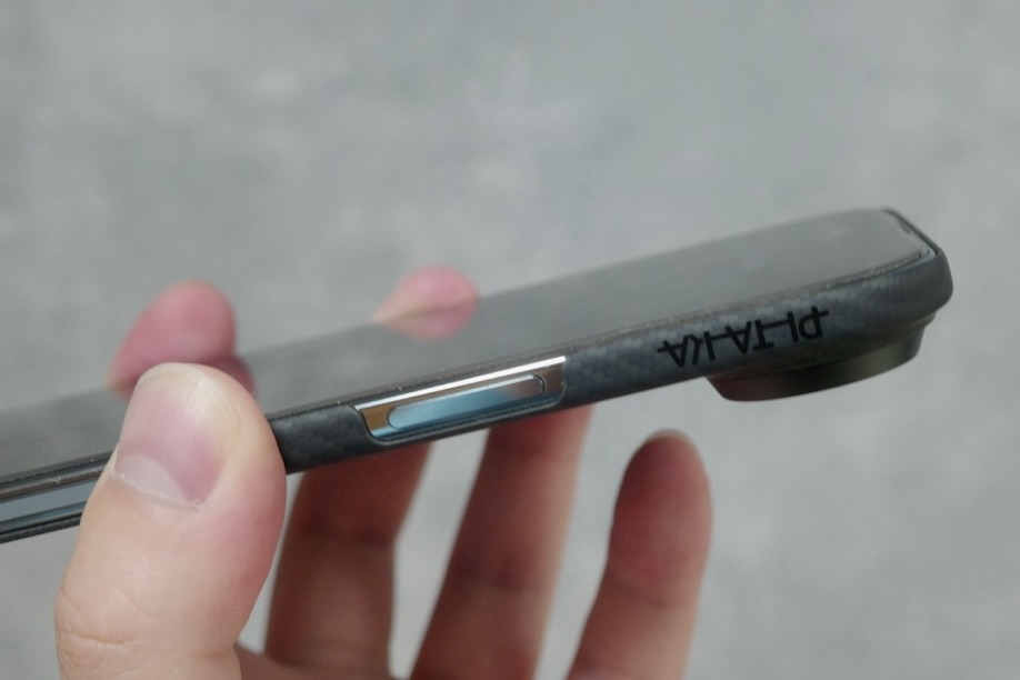 iPhone Air Ultra-Slim Case 極薄ケースのエッジ