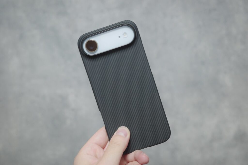 iPhone Air Ultra-Slim Case 極薄ケース（ブラック）の正面