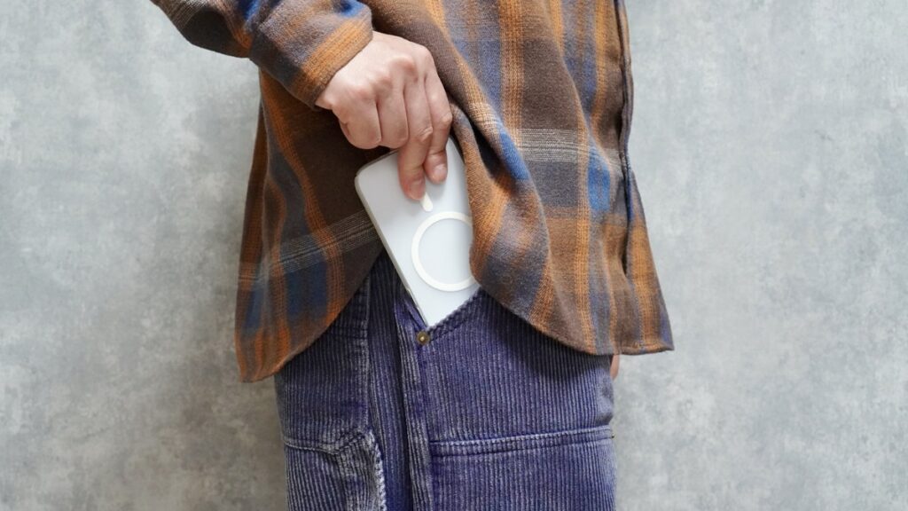 THE FROST AIR ULTRAはポケットから出し入れしやすい