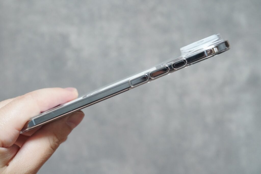 THE INVISIBLE AIR（クリスタルクリア）の側面