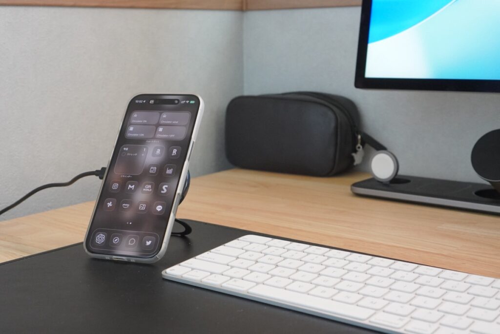Ostand PolarCircleでiPhoneを縦置き