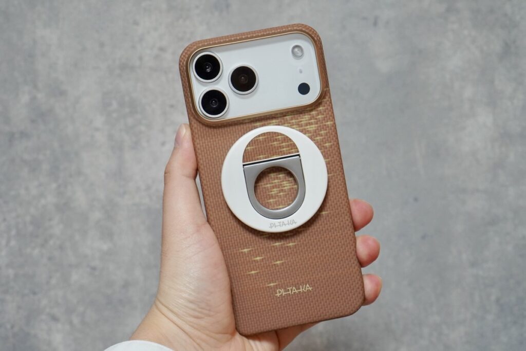 iPhoneにエッジケースとMagEz Grip 3を装着