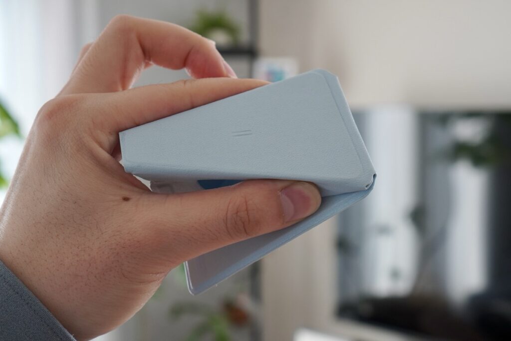 beak mag 2の柱に沿って革を馴染ませる