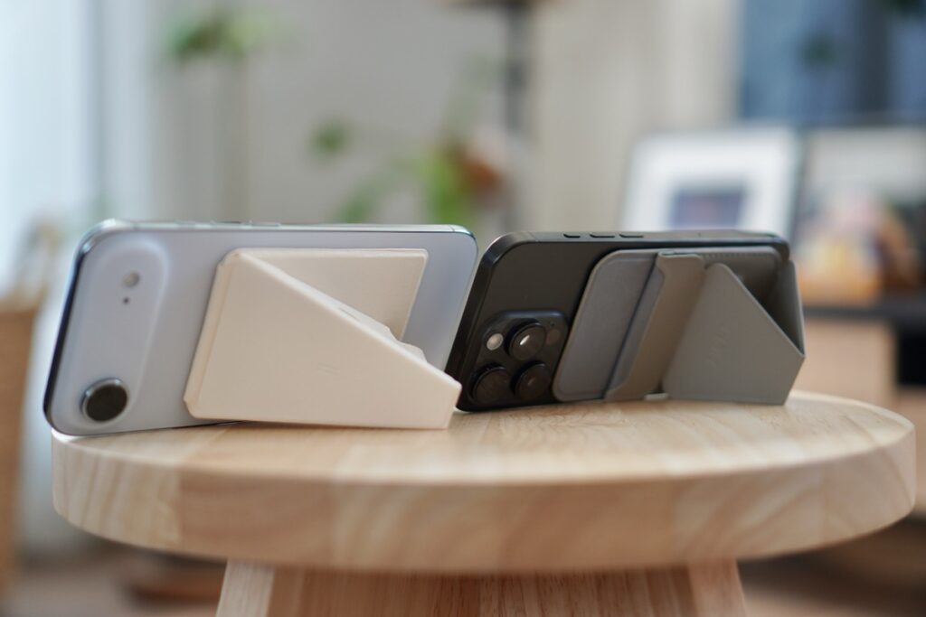 MOFTとbeakでiPhoneを横置き