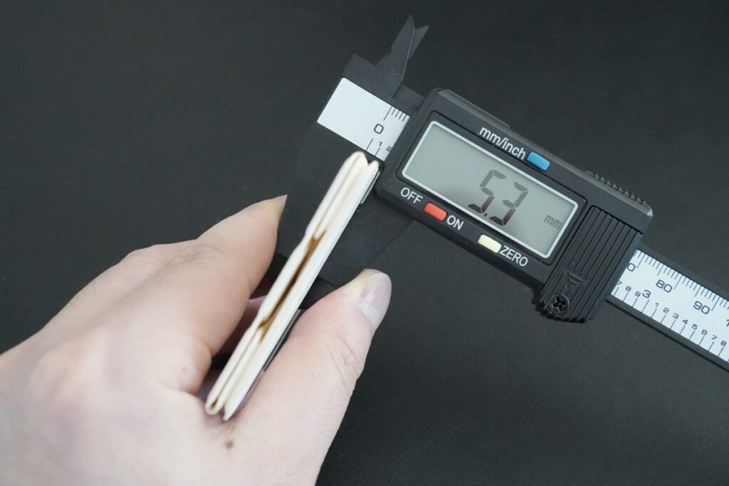 beak mag 2の厚さは5.3mm