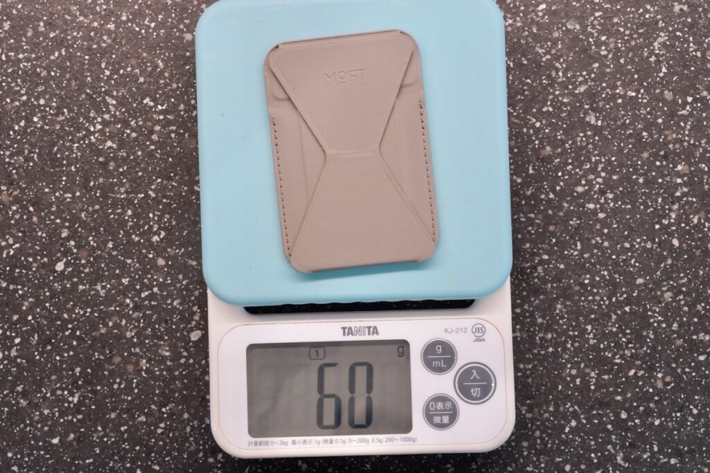 MOFTの重さは60g