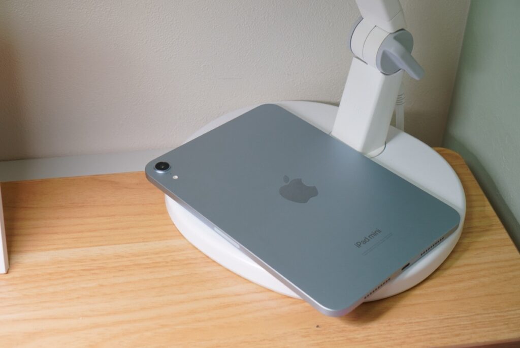 MindDuo 2の台座にはiPad miniが収まるスペースが必要