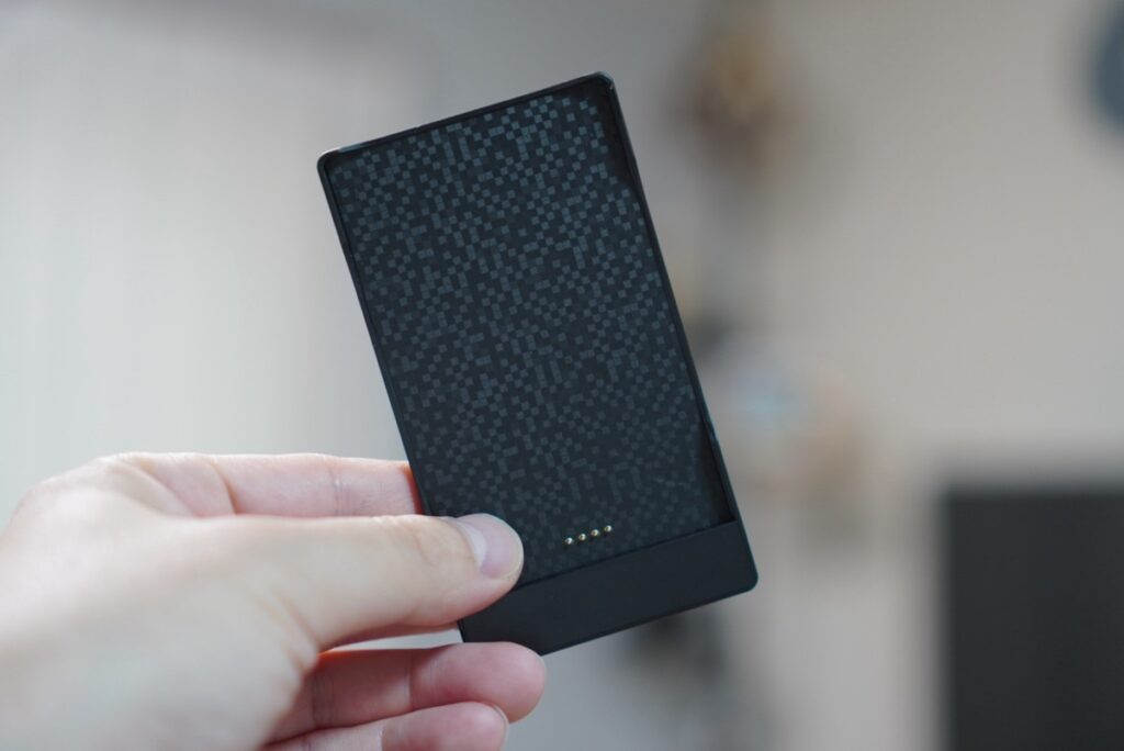 Type-C充電ポート付専用ケースの内側デザイン