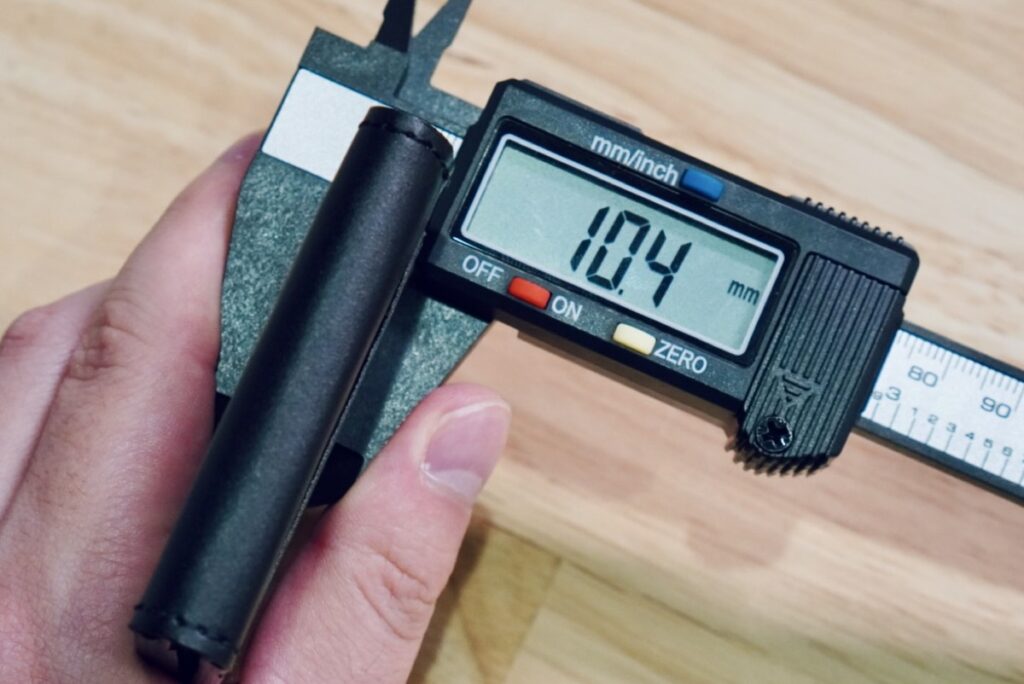 Molid MagSafe Walletの厚さは10.4mm