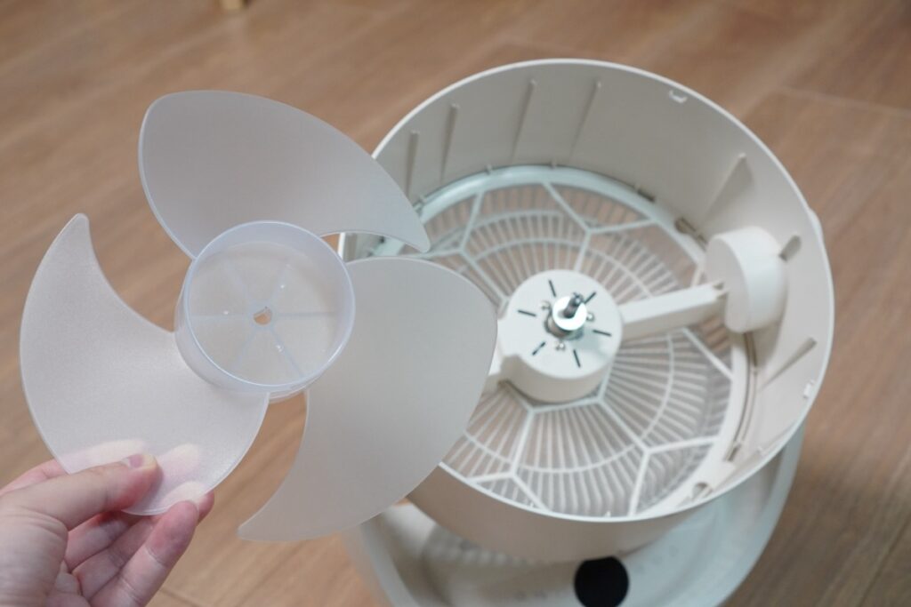 2 Proは羽根を取り外して水洗いできる